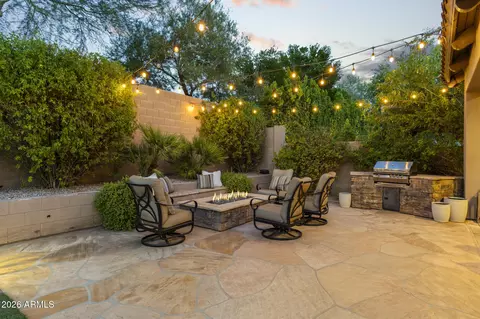 Exterior - 3948 E Parkside Ln, Phoenix, AZ 85050 photo 2 of 13