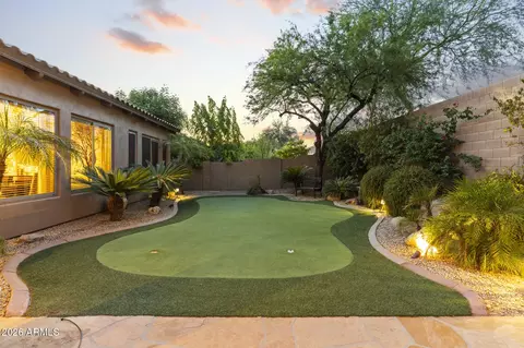 Exterior - 3948 E Parkside Ln, Phoenix, AZ 85050 photo 6 of 13