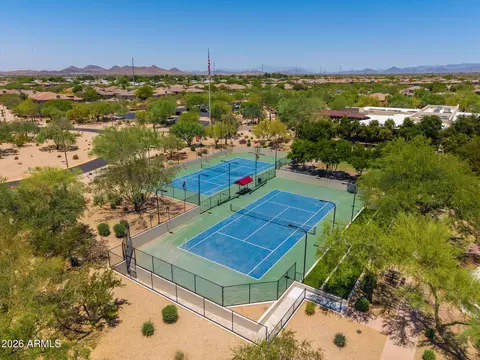View/Area - 3948 E Parkside Ln, Phoenix, AZ 85050 photo 4 of 5