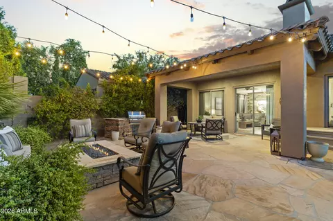 Exterior - 3948 E Parkside Ln, Phoenix, AZ 85050 photo 8 of 13