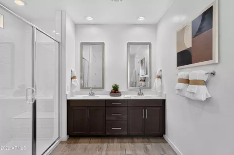 Bath - 2313 E Castanets Dr, Gilbert, AZ 85298 photo 3 of 4