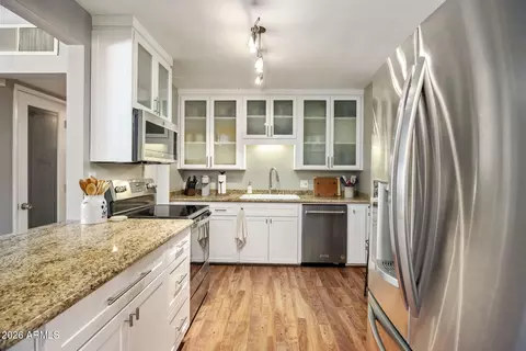Kitchen - 4434 E Glenrosa Ave, Phoenix, AZ 85018 photo 2 of 4