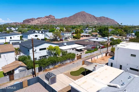 View/Area - 4434 E Glenrosa Ave, Phoenix, AZ 85018 photo 1 of 3