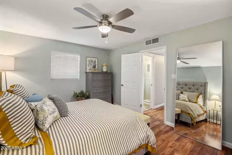 Bedroom - 4434 E Glenrosa Ave, Phoenix, AZ 85018 photo 1 of 2