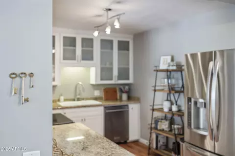Kitchen - 4434 E Glenrosa Ave, Phoenix, AZ 85018 photo 1 of 4
