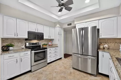 Kitchen - 8040 E Meseto Ave, Mesa, AZ 85209 photo 1 of 5