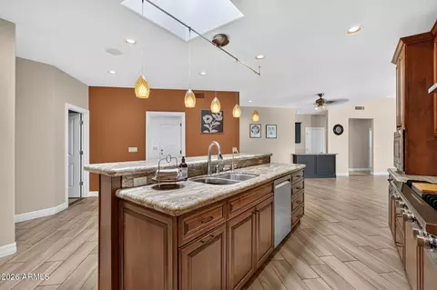 Kitchen - 3631 E Coconino Ct, Phoenix, AZ 85044 photo 3 of 11