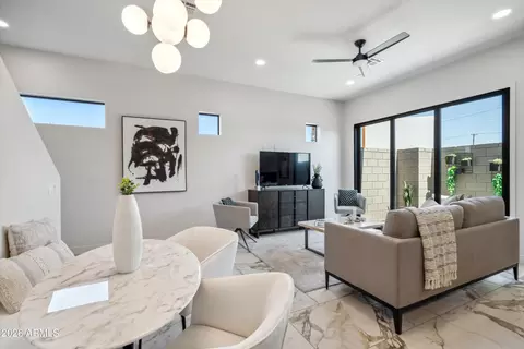 Living - 377 E Windsor Ave #21, Phoenix, AZ 85004 photo 2 of 2