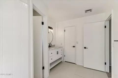 Bath - 16239 S 43rd Pl, Phoenix, AZ 85048 photo 4 of 4
