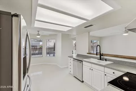 Kitchen - 16239 S 43rd Pl, Phoenix, AZ 85048 photo 2 of 4
