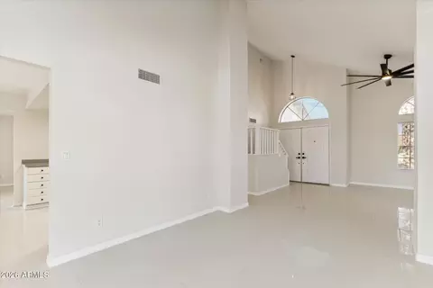 Living - 16239 S 43rd Pl, Phoenix, AZ 85048 photo 3 of 7