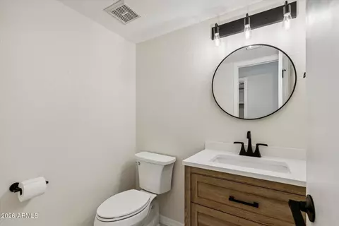Bath - 16239 S 43rd Pl, Phoenix, AZ 85048 photo 1 of 4