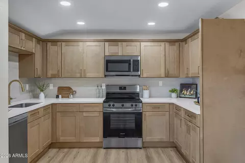Kitchen - 10418 E Albany St, Apache Junction, AZ 85120 photo 1 of 2