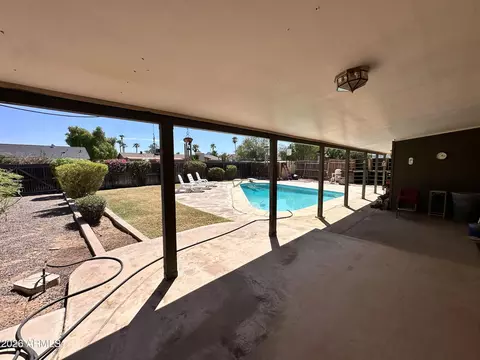 Exterior - 3421 E Paradise Dr, Phoenix, AZ 85028 photo 5 of 7