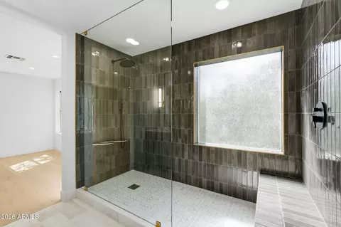 Bath - 2974 E Camellia Dr, Gilbert, AZ 85296 photo 5 of 10