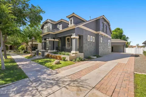 Exterior - 2974 E Camellia Dr, Gilbert, AZ 85296 photo 2 of 12