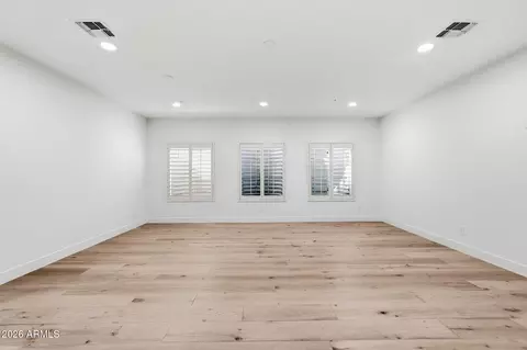 Living - 2974 E Camellia Dr, Gilbert, AZ 85296 photo 7 of 10