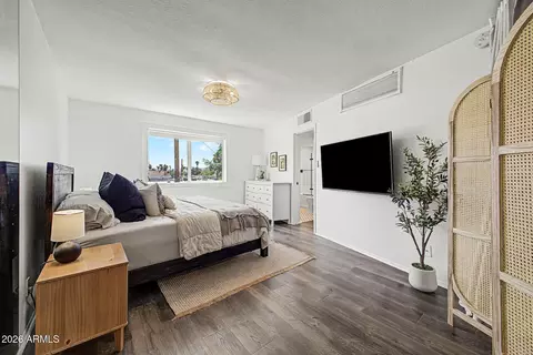 Bedroom - 385 W Pierson St #E6, Phoenix, AZ 85013 photo 1 of 2