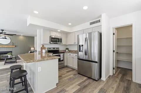 Kitchen - 3853 E Fruitvale Ave, Gilbert, AZ 85297 photo 3 of 4