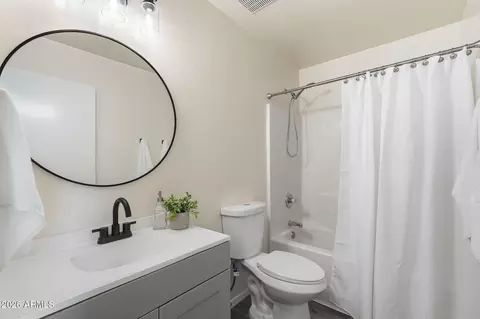 Bath - 3853 E Fruitvale Ave, Gilbert, AZ 85297 photo 1 of 4