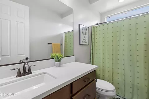 Bath - 3871 E Harrison St, Gilbert, AZ 85295 photo 3 of 6