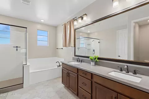 Bath - 3871 E Harrison St, Gilbert, AZ 85295 photo 5 of 6