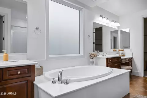 Bath - 2288 E Aster Dr, Chandler, AZ 85286 photo 4 of 4