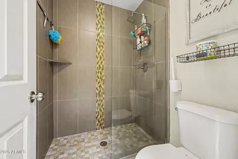 Bath - 4061 E Karen Dr, Phoenix, AZ 85032 photo 3 of 3