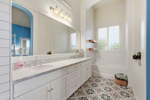 Bath - 8312 E Jensen Cir, Mesa, AZ 85207 photo 1 of 5