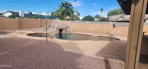 4804 E Princess Dr, Mesa, AZ 85205 photo 2
