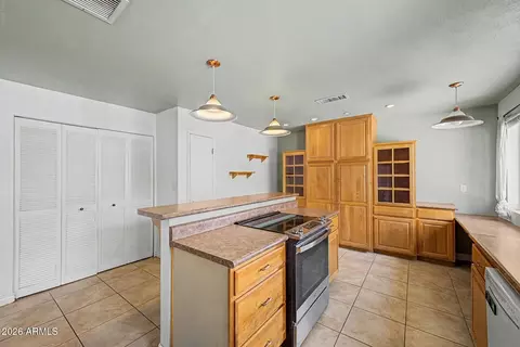 Kitchen - 3944 W Redfield Rd, Phoenix, AZ 85053 photo 2 of 2