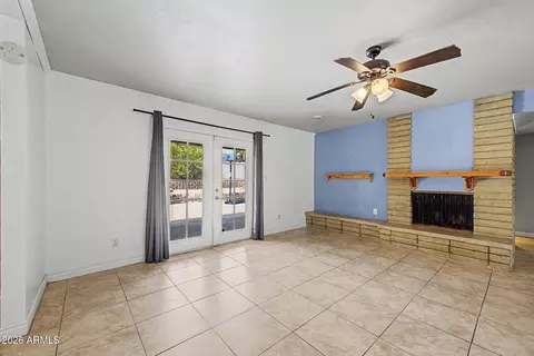 Living - 3944 W Redfield Rd, Phoenix, AZ 85053 photo 3 of 3
