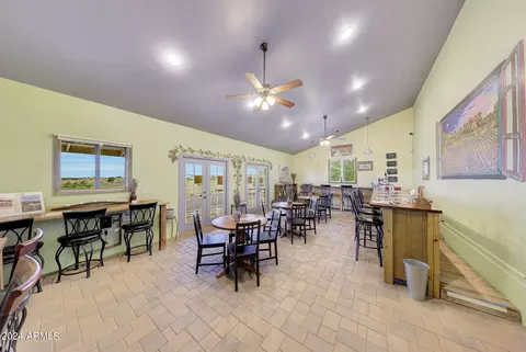 Dining - 14 Cr 5309 --, Concho, AZ 85924 photo 1 of 2
