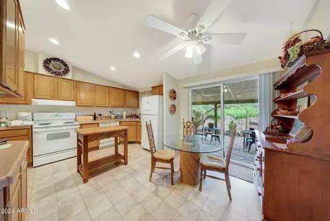 Kitchen - 14 Cr 5309 --, Concho, AZ 85924 photo 2 of 2