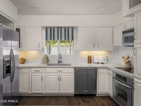 Kitchen - 3336 E Mariposa St, Phoenix, AZ 85018 photo 2 of 2
