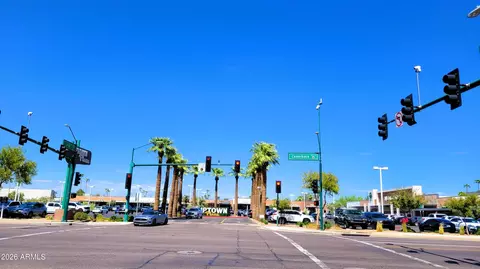 Exterior - 309 E Pierson St, Phoenix, AZ 85012 photo 9 of 9