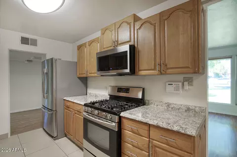 Kitchen - 309 E Pierson St, Phoenix, AZ 85012 photo 3 of 4
