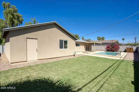 Exterior - 309 E Pierson St, Phoenix, AZ 85012 photo 6 of 9
