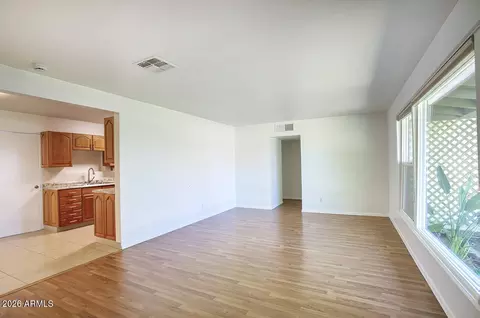 Living - 309 E Pierson St, Phoenix, AZ 85012 photo 1 of 5