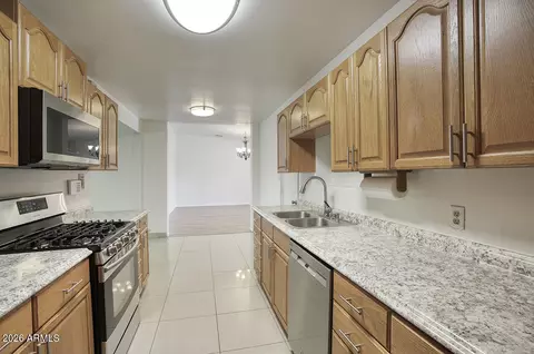 Kitchen - 309 E Pierson St, Phoenix, AZ 85012 photo 4 of 4