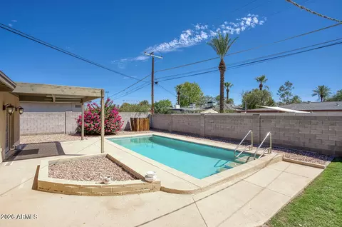 Exterior - 309 E Pierson St, Phoenix, AZ 85012 photo 5 of 9