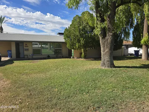 Exterior - 309 E Pierson St, Phoenix, AZ 85012 photo 2 of 9