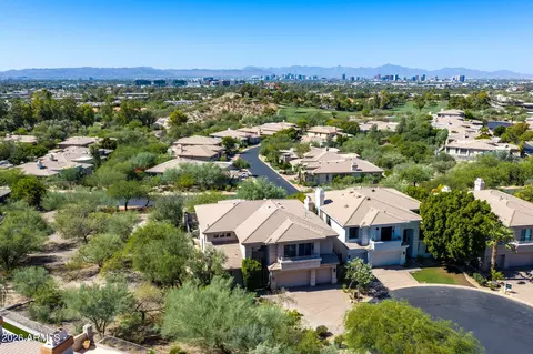 View/Area - 6511 N 28th St, Phoenix, AZ 85016 photo 2 of 3