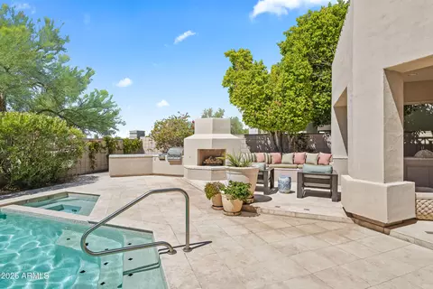 Exterior - 6511 N 28th St, Phoenix, AZ 85016 photo 4 of 4