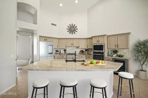 Kitchen - 7926 E Saddleback Cir, Mesa, AZ 85207 photo 6 of 6