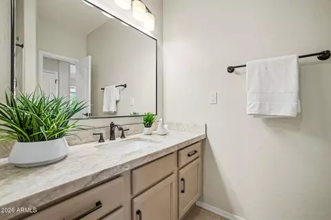 Bath - 7926 E Saddleback Cir, Mesa, AZ 85207 photo 5 of 6