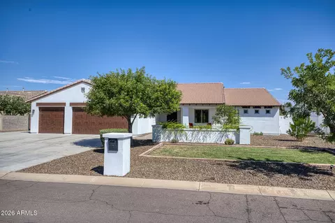 8416 W Sands Ct W, Peoria, AZ 85383