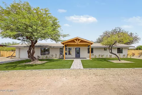 Exterior - 6416 E Holiday Dr, Mesa, AZ 85215 photo 3 of 8