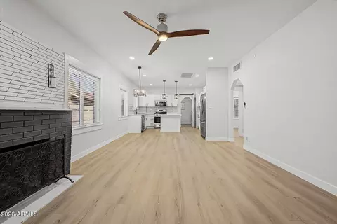 Living - 2037 N Mitchell St, Phoenix, AZ 85006 photo 2 of 4
