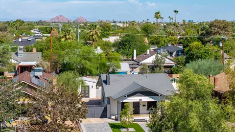View/Area - 2037 N Mitchell St, Phoenix, AZ 85006 photo 6 of 14